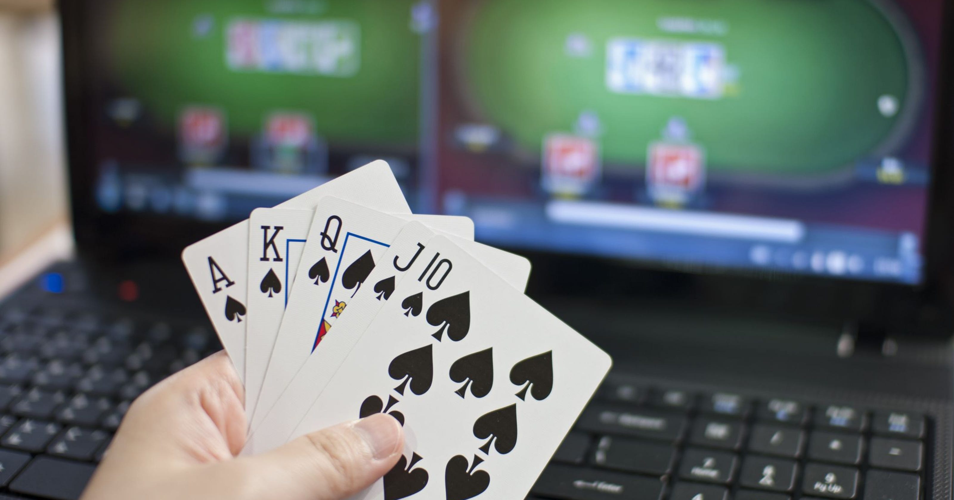 How does online poker come into existence?