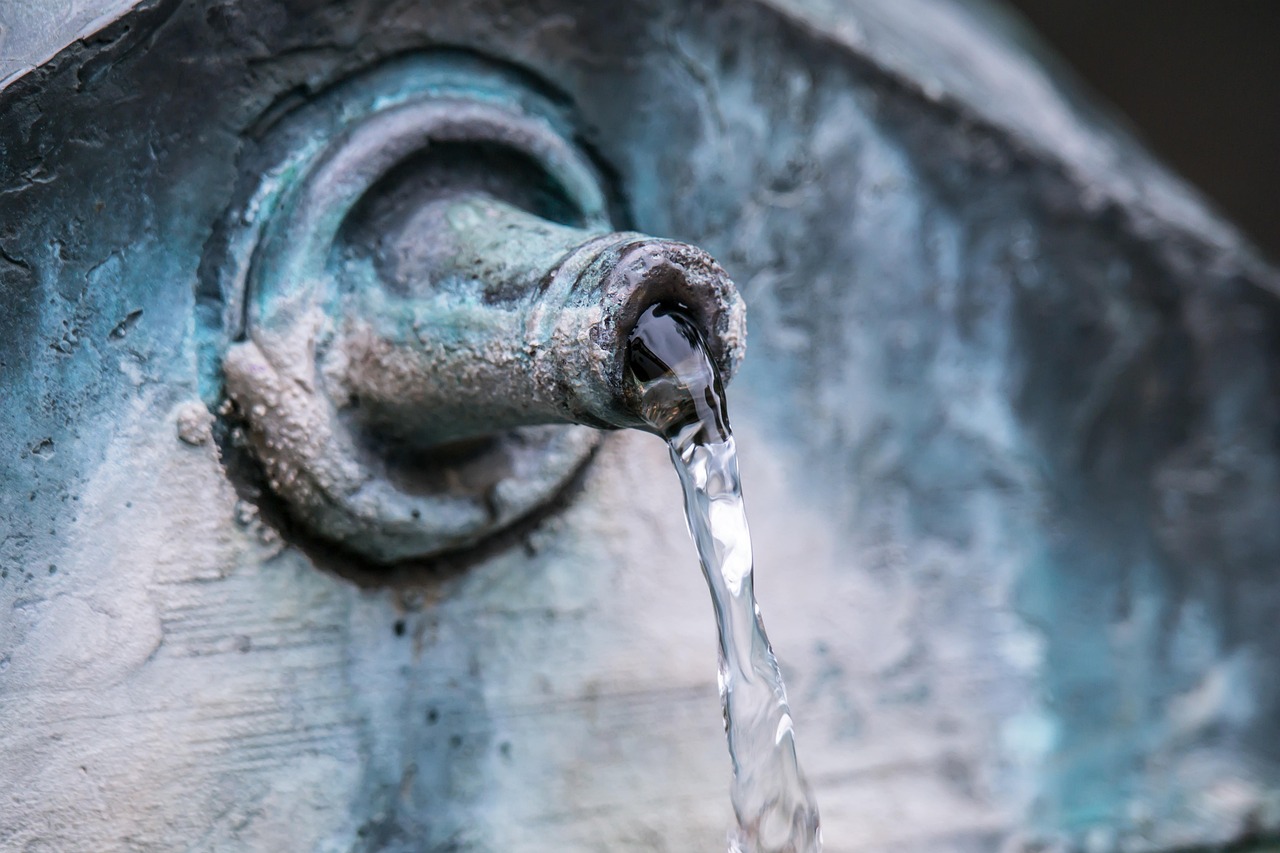 Fountain, water jet, nature — Experience Seamless Crypto Transactions with Ledger Live