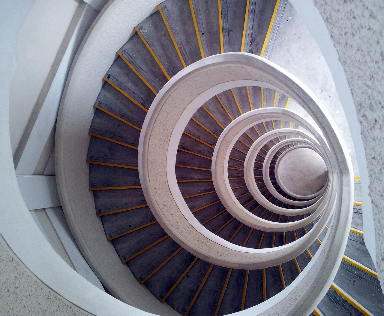 Staircase, spiral, tower — Explore the Advantages of Using Atomic Wallet Today
